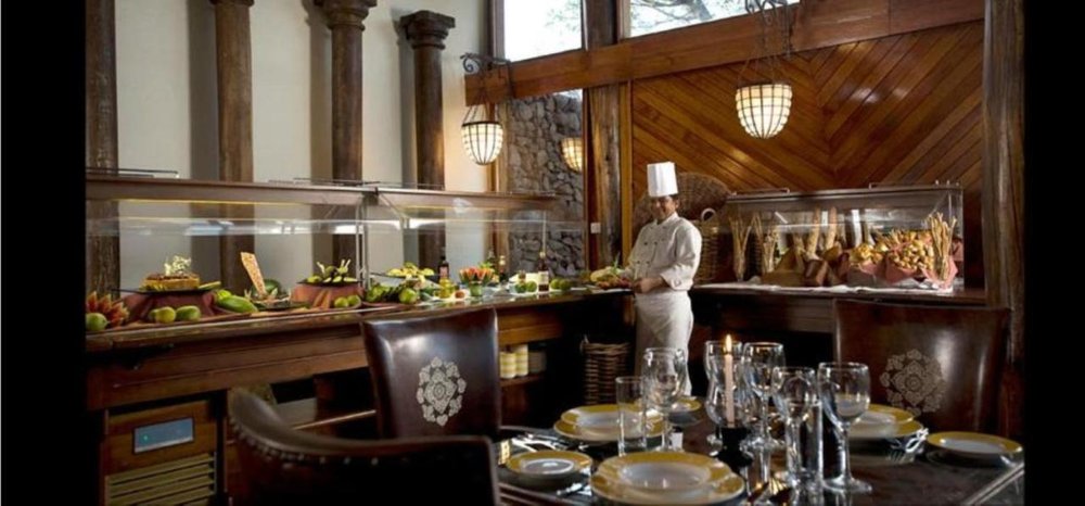 LOBO WILDLIFE LODGE