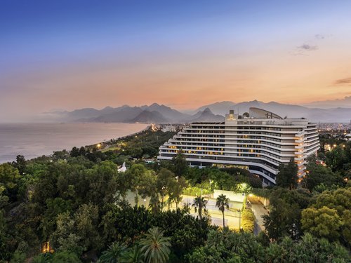 Rixos Outside